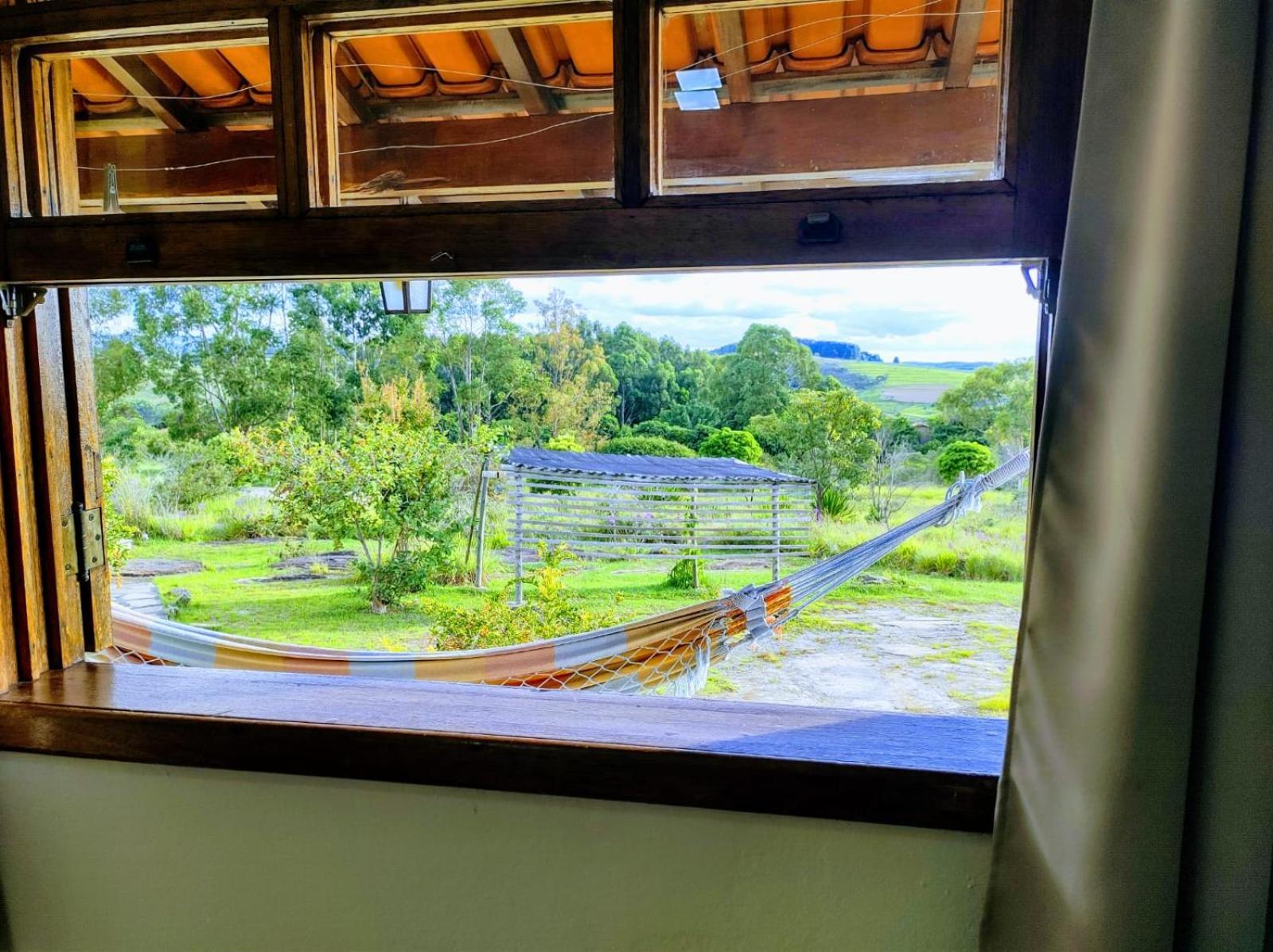 Pousada Ceu E Serra カランカス エクステリア 写真